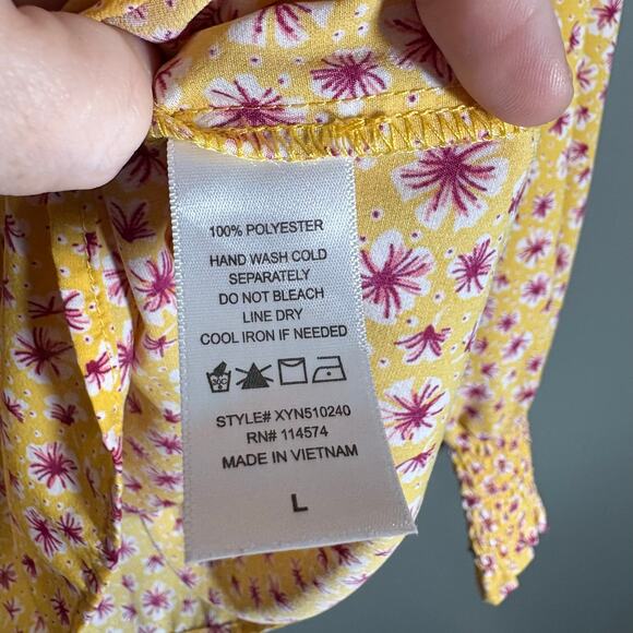 Pleione Women's Yellow & Pink Floral Boho Top - Size Large - Smocked Sleeves - Picture 5 of 6